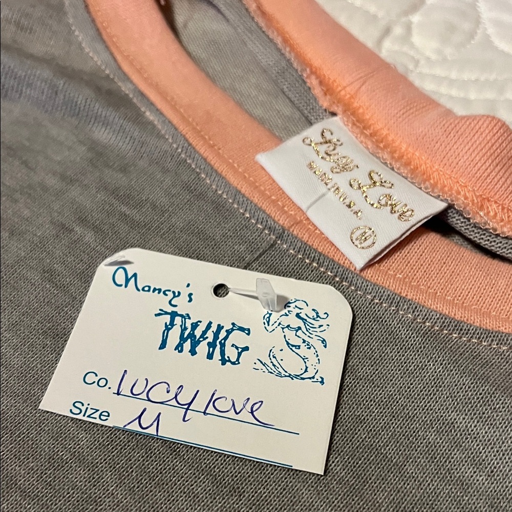 Lucy Love Women's Pink and Gray light weight sweater